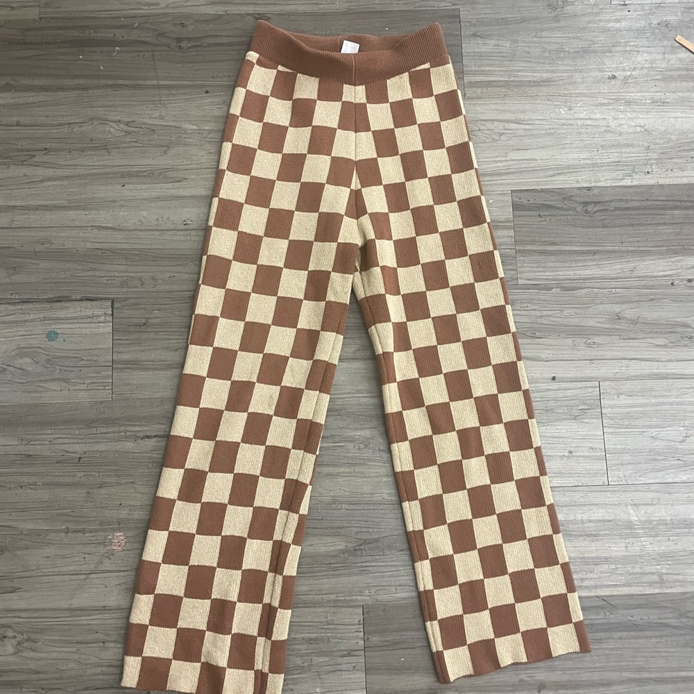 Double Zero Checkered Flare Capri Pants